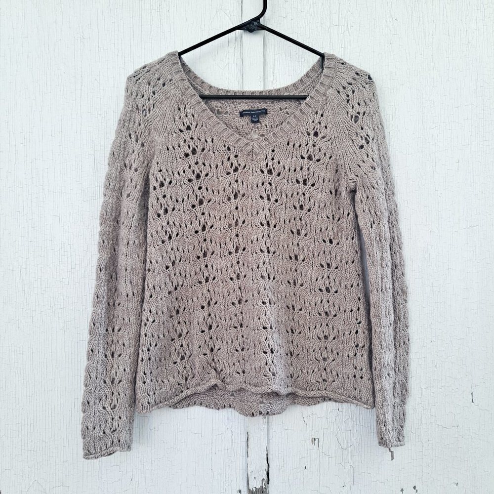 American Eagle V-Neck Wool Blend Sweater Small
